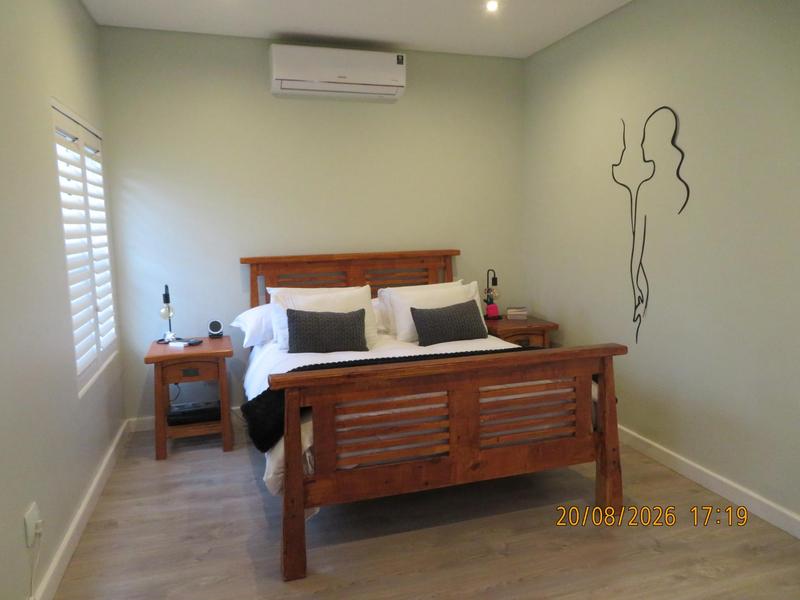 To Let 5 Bedroom Property for Rent in Zevendal Western Cape